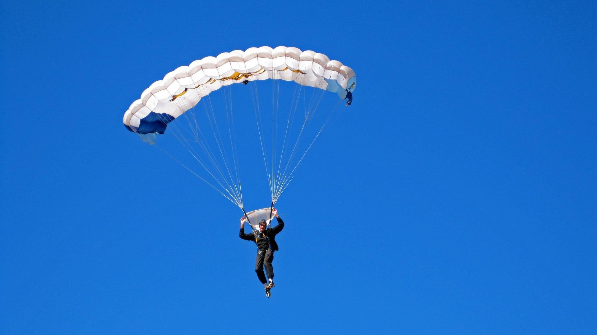 中国队后半程强势发力夺得佳绩，中国队后场
